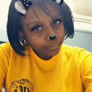 Meet your Posher, Mia